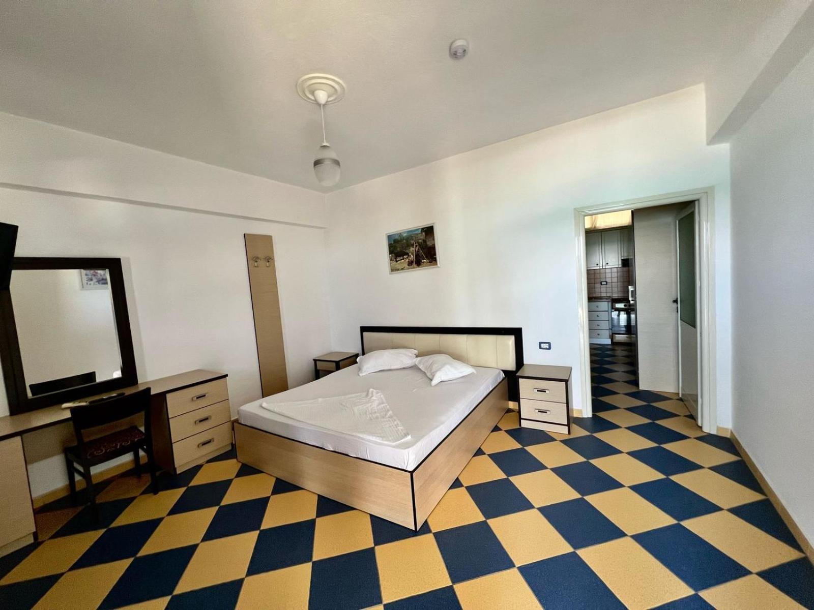 Hotel Jonufra Kaninë Kültér fotó
