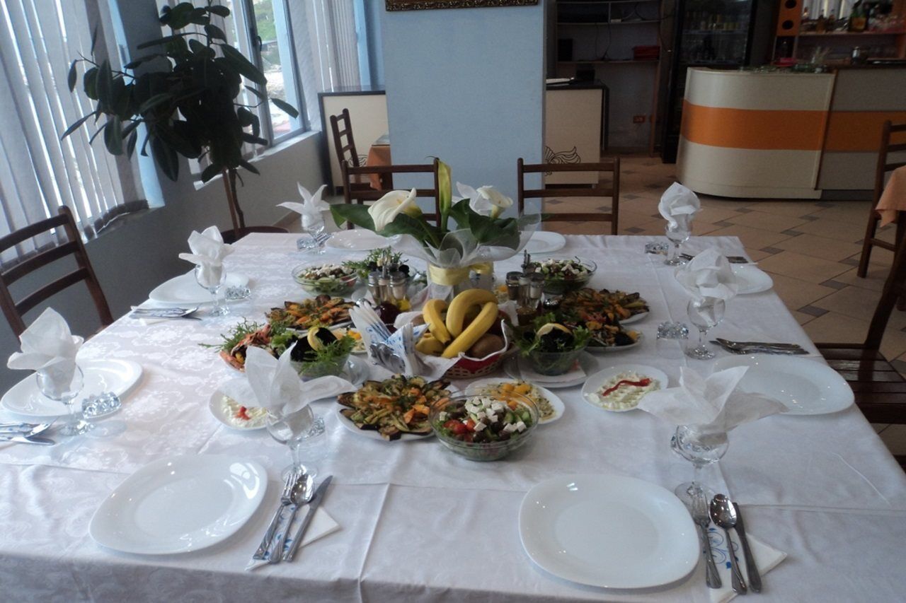 Hotel Jonufra Kaninë Kültér fotó